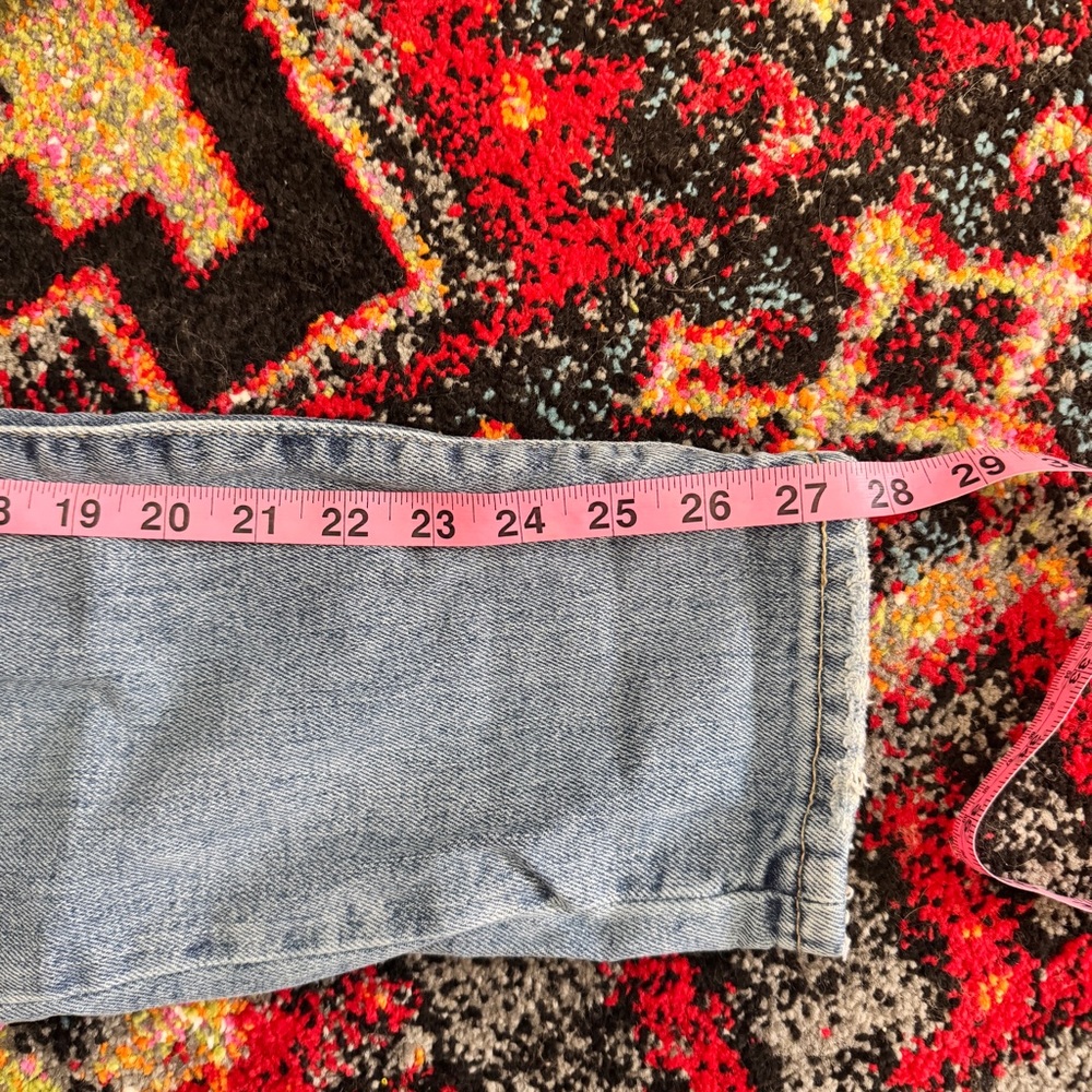 Old Navy Light Blue Distressed Ankle Jeans - Picture 7 of 7